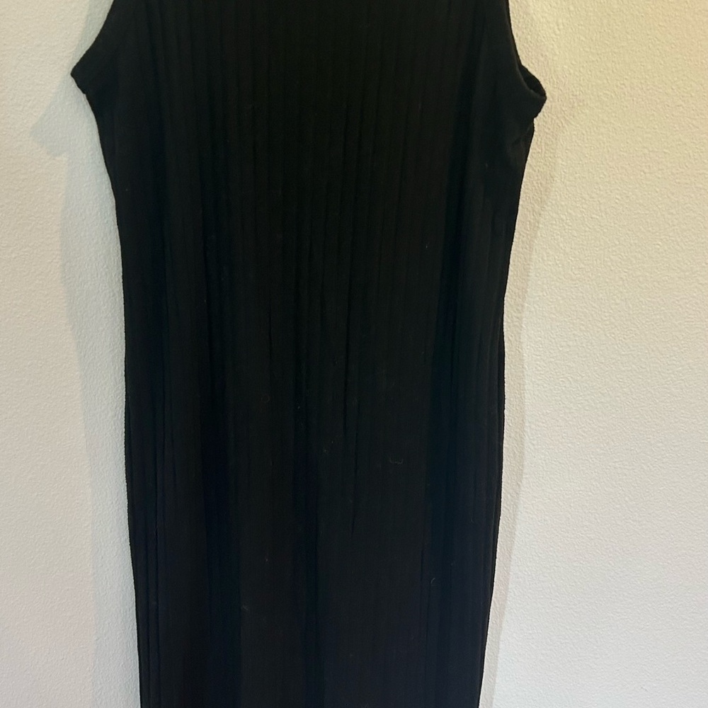 Universal Thread Black Sleeveless Sheath Dress